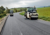 Rekonstrukce silnice u Valašských Klobouk probíhá rychlejším tempem