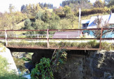Silničáři postaví další most na silnici v údolí potoka Vranča