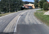 Ve Vlachovicích se opraví dva kilometry silnice a vznikne okružní křižovatka