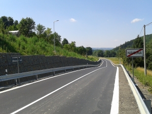 Rekonstruovaná silnice III/50736 u Návojné / foto: P. Zedková
