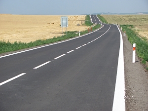 Na krajských silnicích přibude dělicích čar / ilustrační foto: V. Cekota