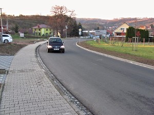 Rekonstruovaný úsek silnice III/4276 v Ořechově / foto: V. Cekota